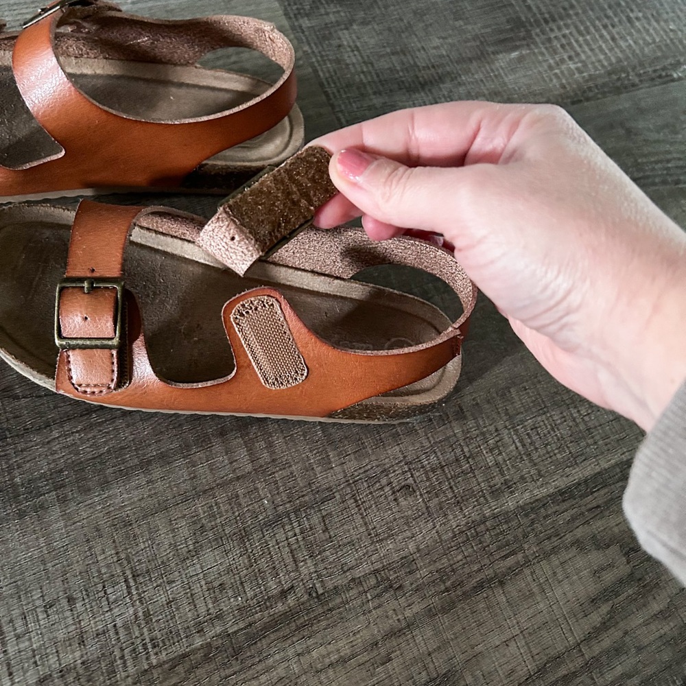 Cat and Jack Toddler Sandals Size 12 - Picture 3 of 5